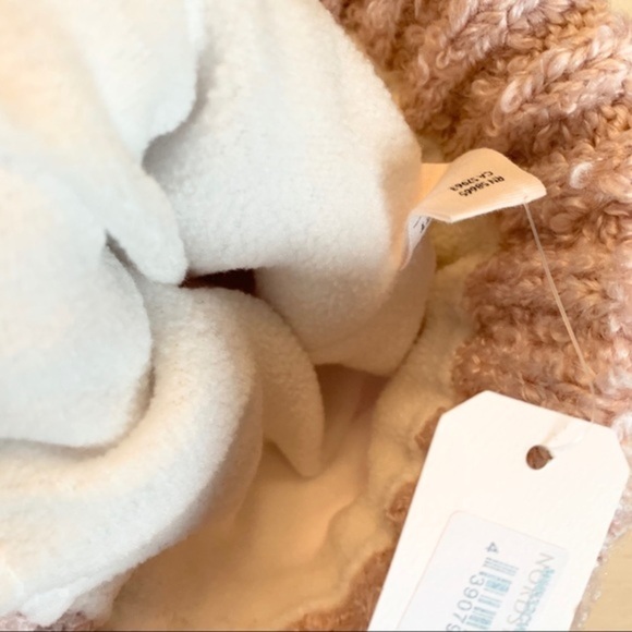 SALE! MELROSE AND MARKET Pink Fuzzy Sherpa Lined Crocheted Knitted Toboggan NEW - Picture 3 of 3